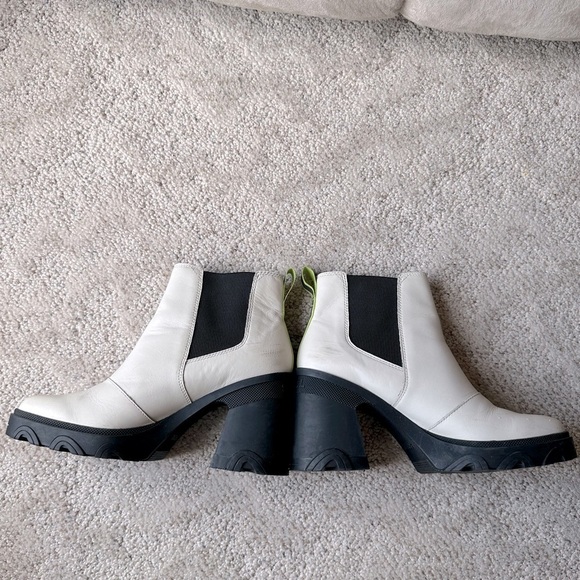 Sorel Women's Brex‎ Heeled Chelsea Boot Size 10 Black Cream Lime Green - Picture 6 of 8